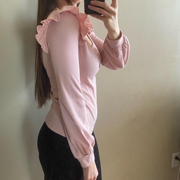 𝅺𝅺⭐️2 FOR $20⭐️ Ruffle Trim Square Neck Pink Long Sleeve Top. SM/M - Picture 9 of 12
